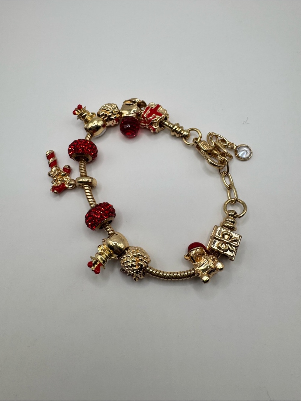 Gold-Tone Red Christmas Charm Bracelet – Holiday Theme